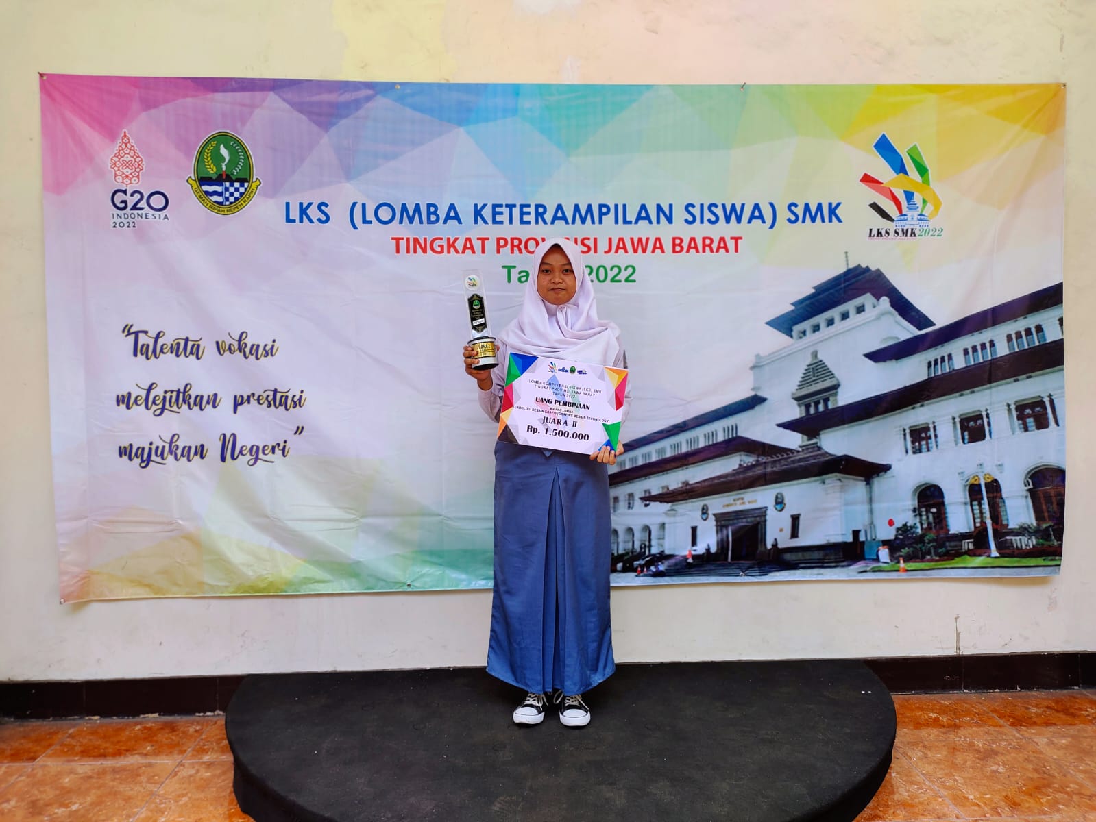 Juara 2 LKS Tk. Provinsi Jawa Barat 2022 Bidang Lomba Graphic Design Technology