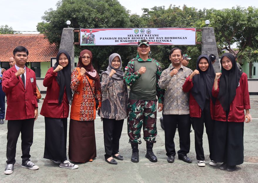 foto bersama pangdam iii siliwangi